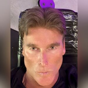 Meet your Posher, Steve